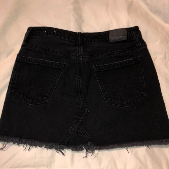 Black skirt from American Eagle - Picture 3 of 3